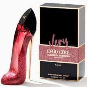 Carolina Herrera Very Good Girl 30ml EDP Spray